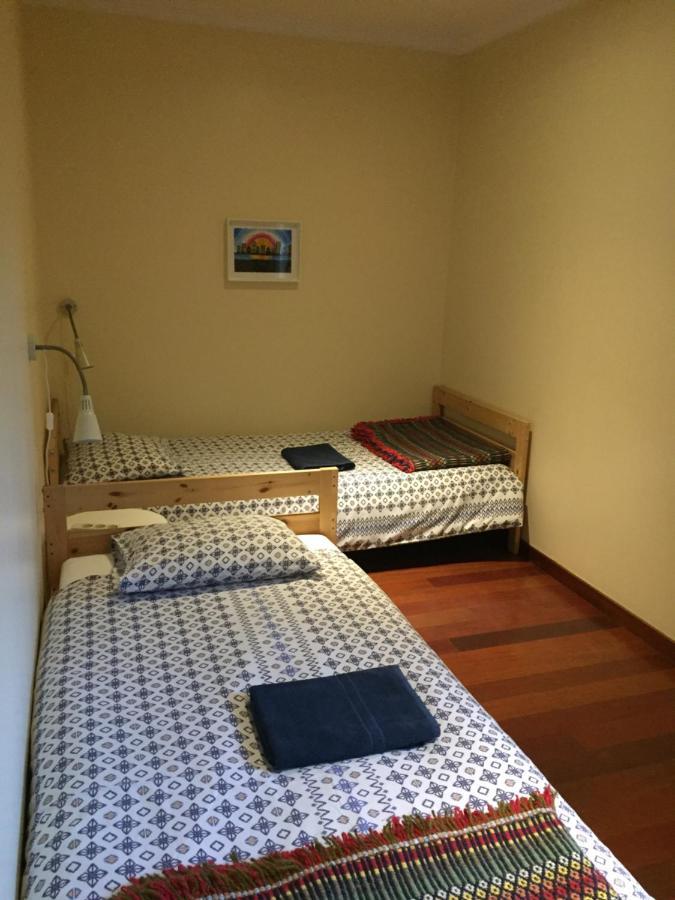 Bergui Guesthouse - ギマランイス エクステリア 写真