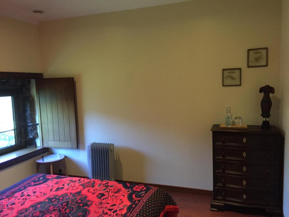 Bergui Guesthouse - ギマランイス エクステリア 写真