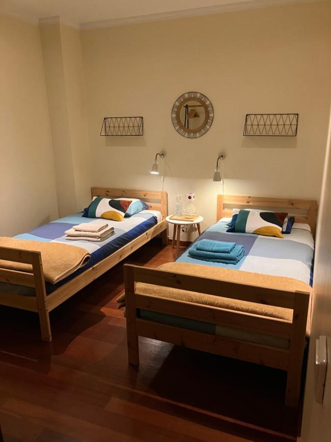 Bergui Guesthouse - ギマランイス エクステリア 写真