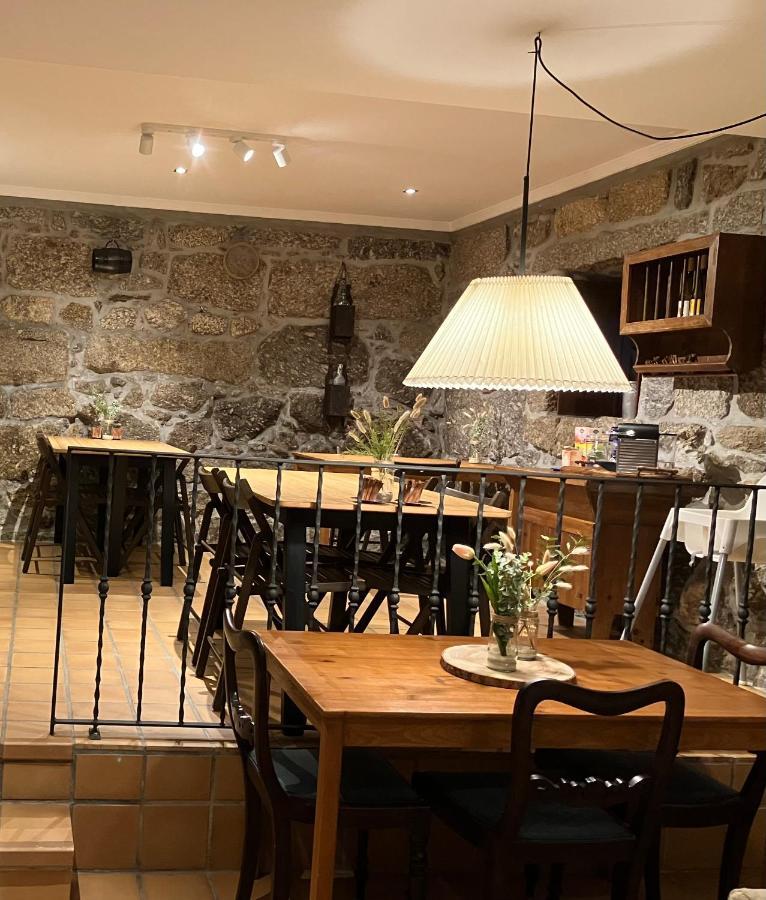 Bergui Guesthouse - ギマランイス エクステリア 写真